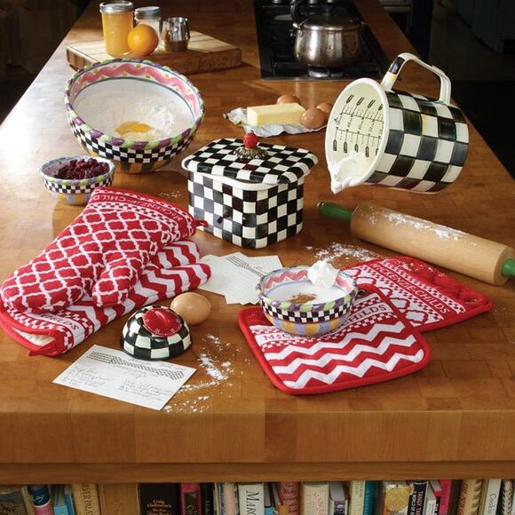 Mackenzie Childs Courtly Check Measuring Cup Hand Painted 7 Cup New - Picture 15 of 16